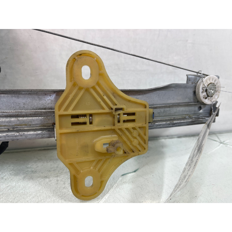 Leve vitre electrique avant droit RENAULT CAPTUR 1 Photo n°3