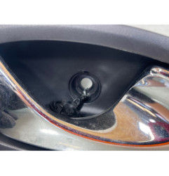 Poignee interieur avant droit RENAULT CAPTUR 1