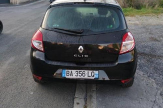 Calculateur moteur RENAULT CLIO 3
