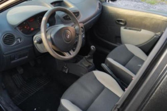 Calculateur moteur RENAULT CLIO 3