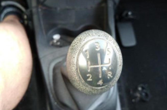 Calculateur moteur RENAULT CLIO 3