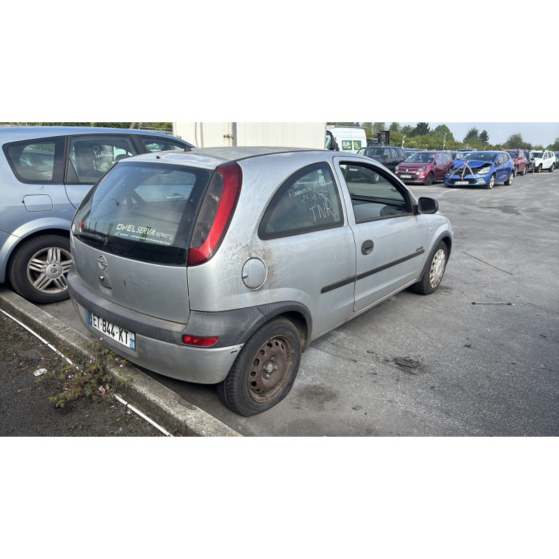 Capot OPEL CORSA C Photo n°12