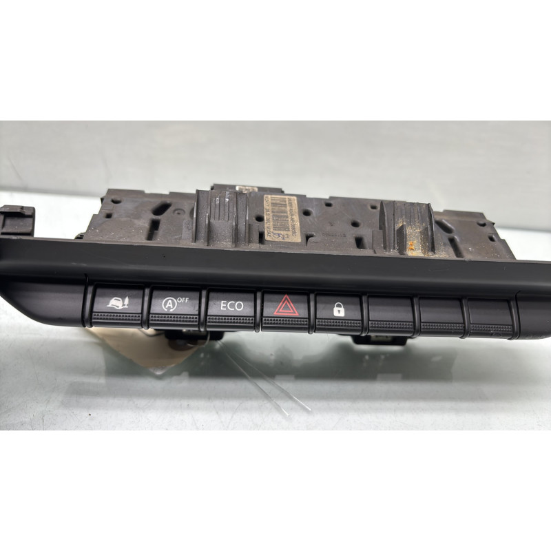 Bouton de warning NISSAN PRIMASTAR 2 Photo n°2