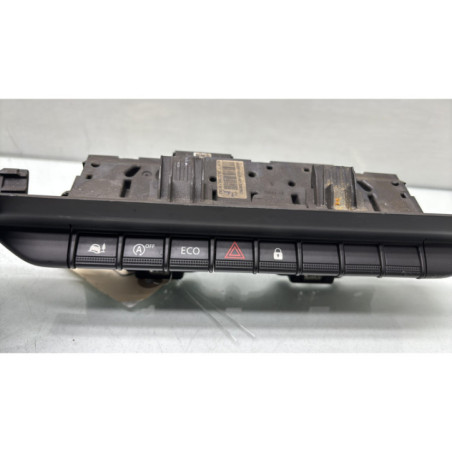 Bouton de warning NISSAN PRIMASTAR 2