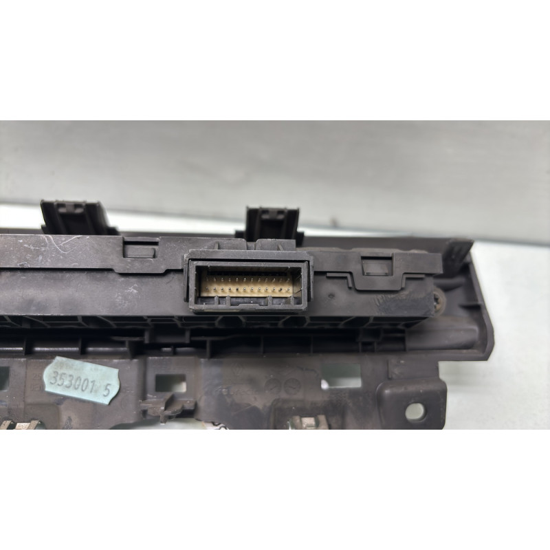 Bouton de warning NISSAN PRIMASTAR 2 Photo n°5
