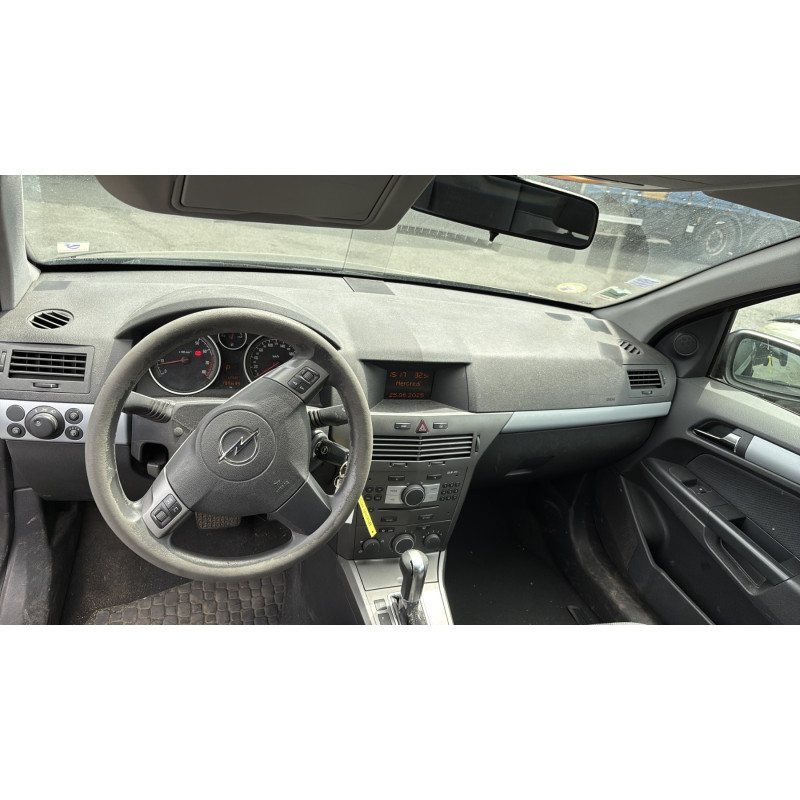Porte avant gauche OPEL ASTRA H Photo n°18
