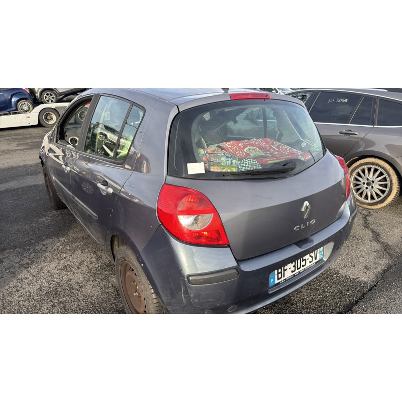 Capot RENAULT CLIO 3 Photo n°13