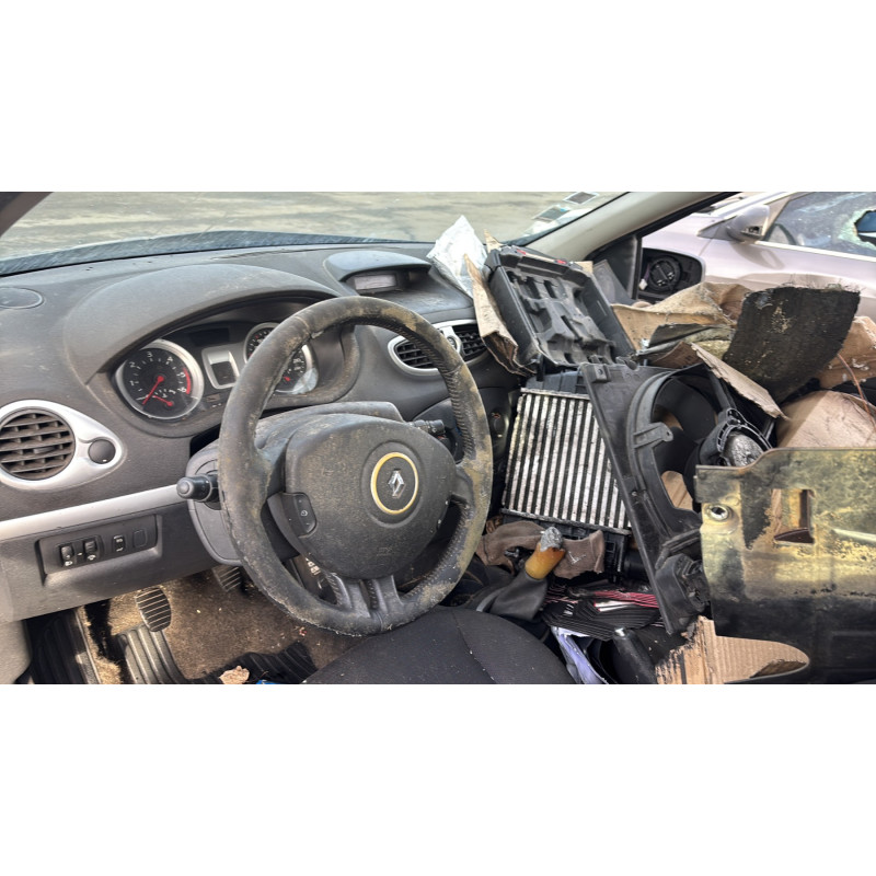 Capot RENAULT CLIO 3 Photo n°20