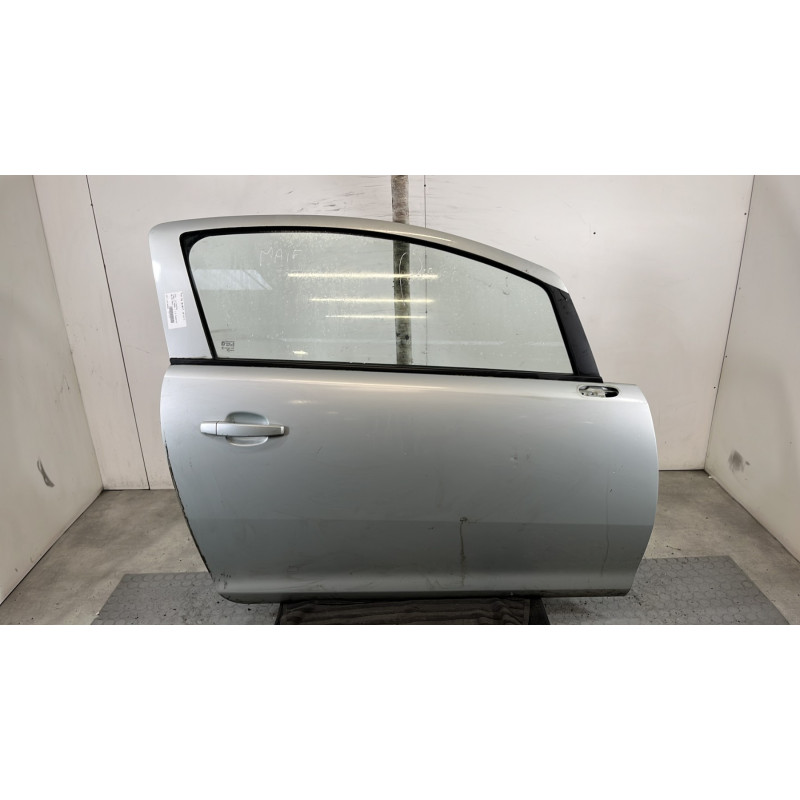 Porte avant droit OPEL CORSA D Photo n°1