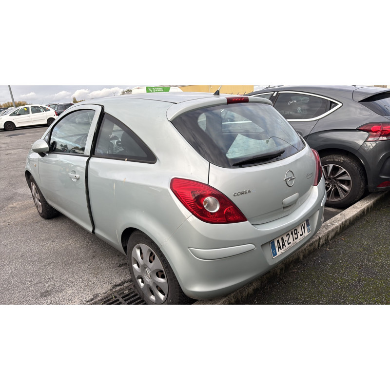 Porte avant droit OPEL CORSA D Photo n°11