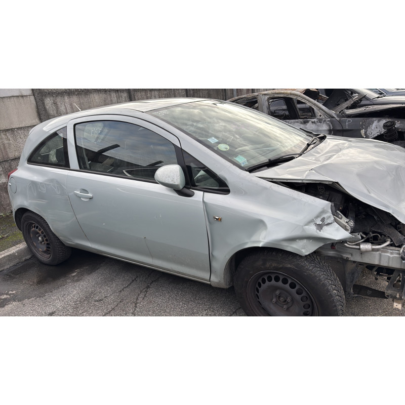 Porte avant droit OPEL CORSA D Photo n°14