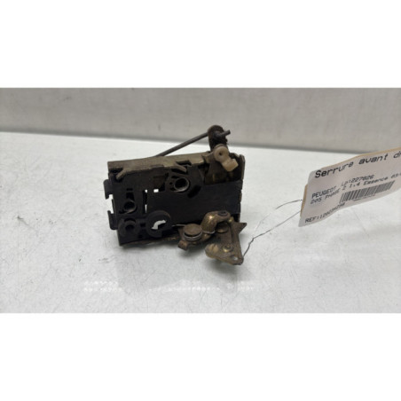 Serrure avant droit PEUGEOT 205