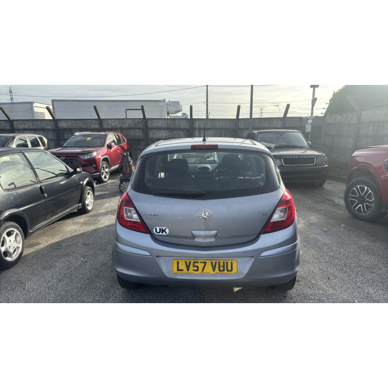 Porte avant droit OPEL CORSA D Photo n°11
