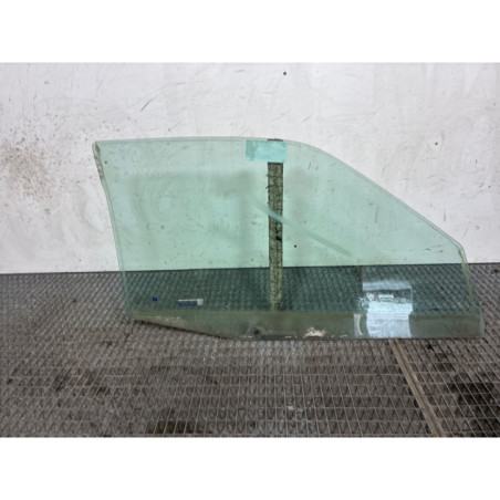 Vitre avant gauche PEUGEOT 306