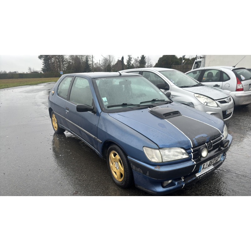 Vitre avant gauche PEUGEOT 306 Photo n°7