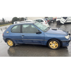Vitre avant gauche PEUGEOT 306