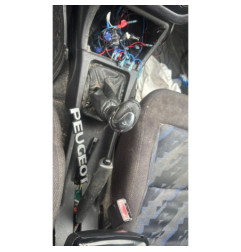 Vitre avant gauche PEUGEOT 306