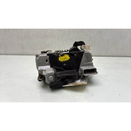 Serrure avant droit PEUGEOT 307