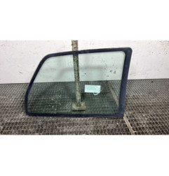 Custode arriere gauche PEUGEOT 106