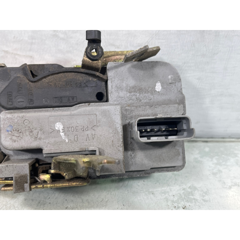 Serrure avant droit CITROEN XSARA Photo n°3