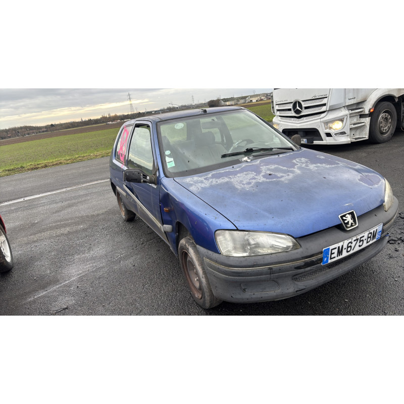 Feu arriere principal droit (feux) PEUGEOT 106 Photo n°6