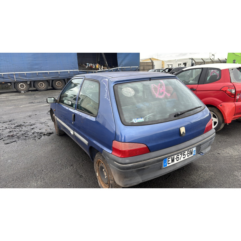 Feu arriere principal droit (feux) PEUGEOT 106 Photo n°10