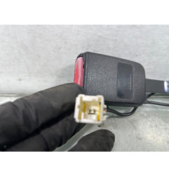 Attache ceinture avant gauche PEUGEOT 207