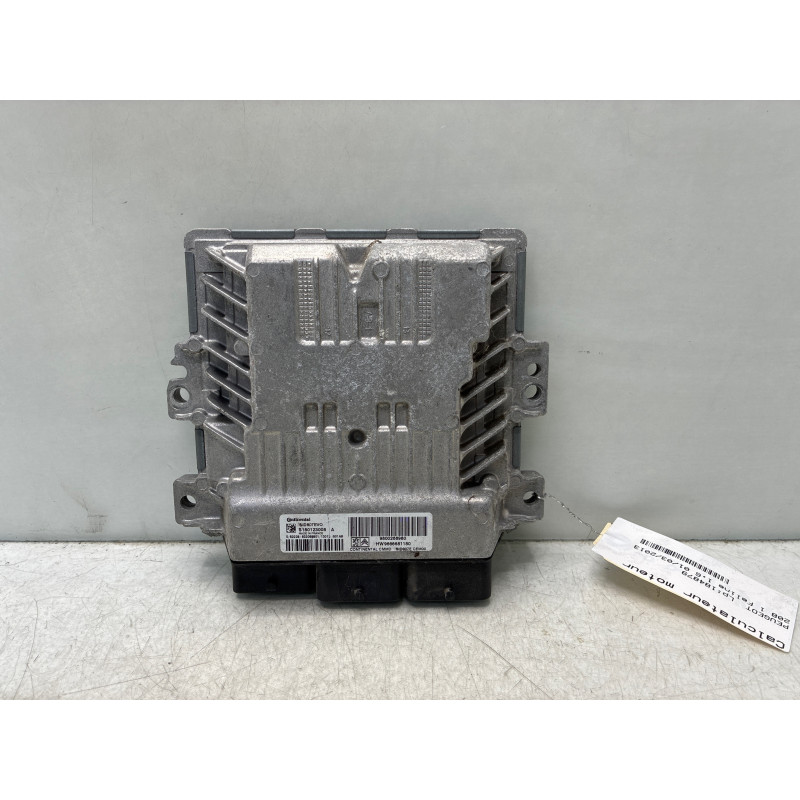 Calculateur moteur PEUGEOT 208 1 Photo n°1