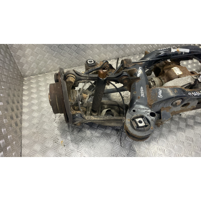 Essieu arriere BMW SERIE 1 E87 Photo n°4