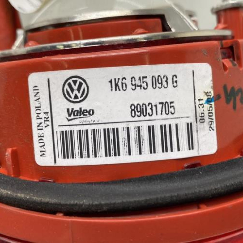 Feu arriere secondaire gauche (feux) VOLKSWAGEN GOLF 5 Photo n°4
