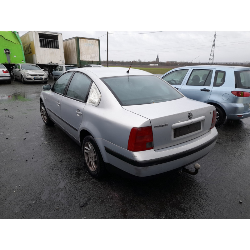 Aile avant gauche VOLKSWAGEN PASSAT 4 Photo n°8