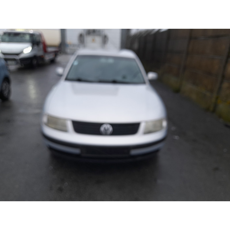 Aile avant gauche VOLKSWAGEN PASSAT 4 Photo n°11
