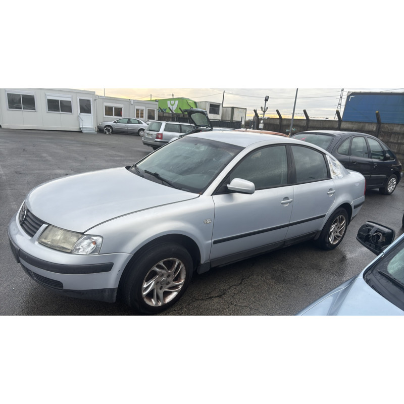 Aile avant gauche VOLKSWAGEN PASSAT 4 Photo n°18