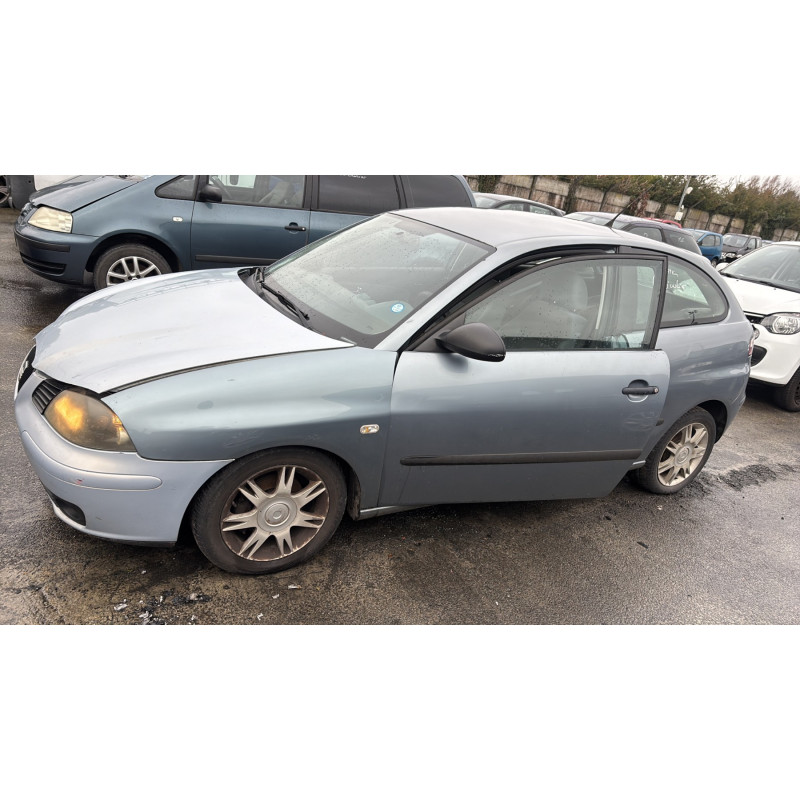 Calandre SEAT IBIZA 3 Photo n°11