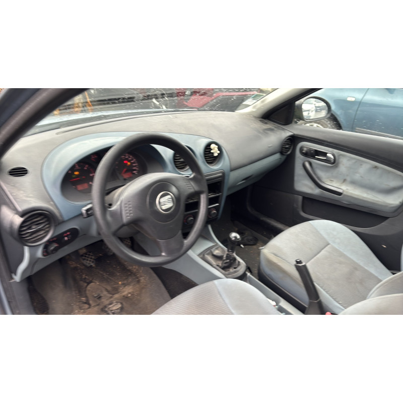 Feu arriere principal gauche (feux) SEAT IBIZA 3 Photo n°13