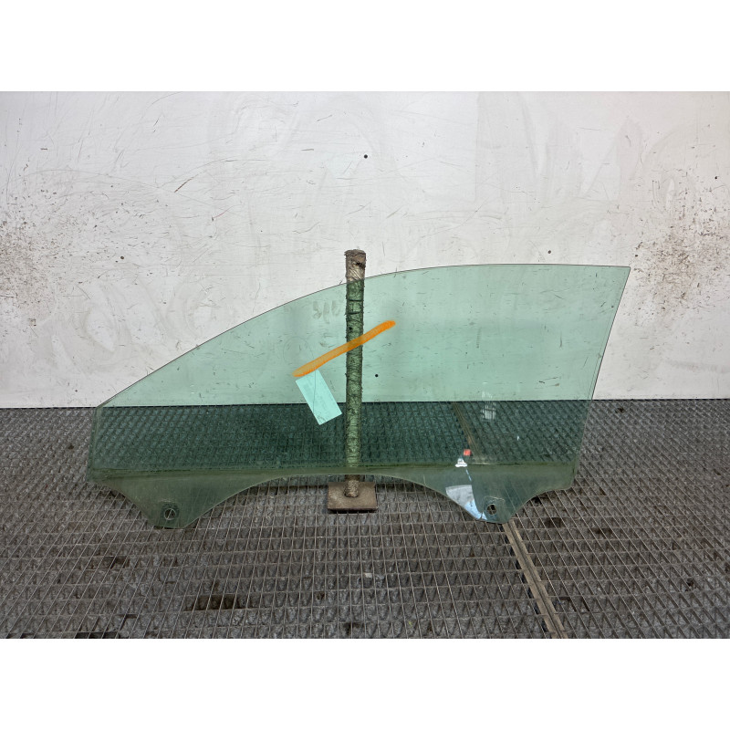 Vitre avant droit AUDI A3 2 Photo n°2