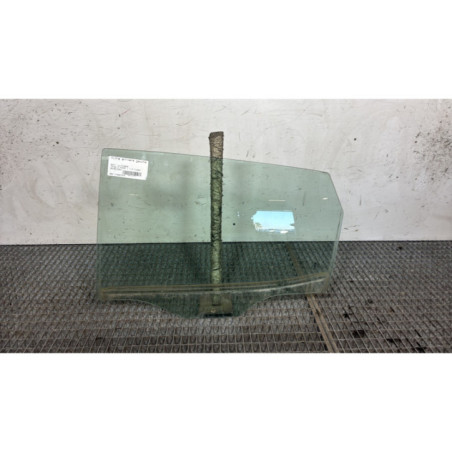 Vitre arriere gauche SEAT IBIZA 5 Photo n°1