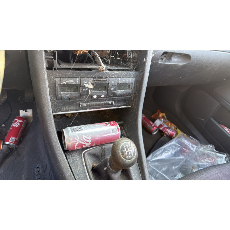 Porte arriere gauche AUDI A4 2 Photo n°15