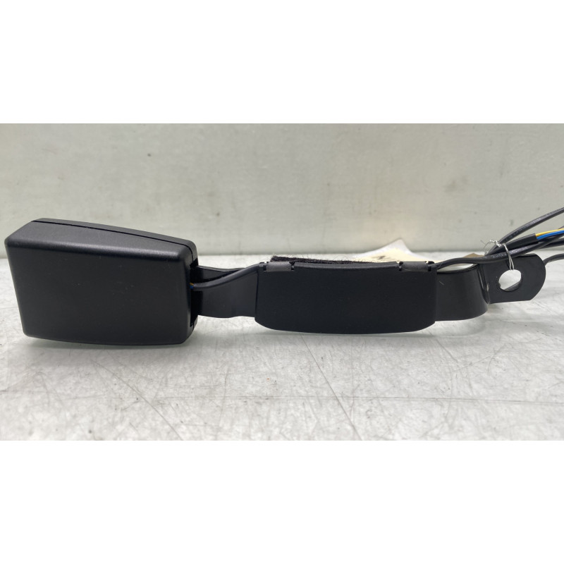 Attache ceinture avant gauche VOLKSWAGEN POLO 5 Photo n°2