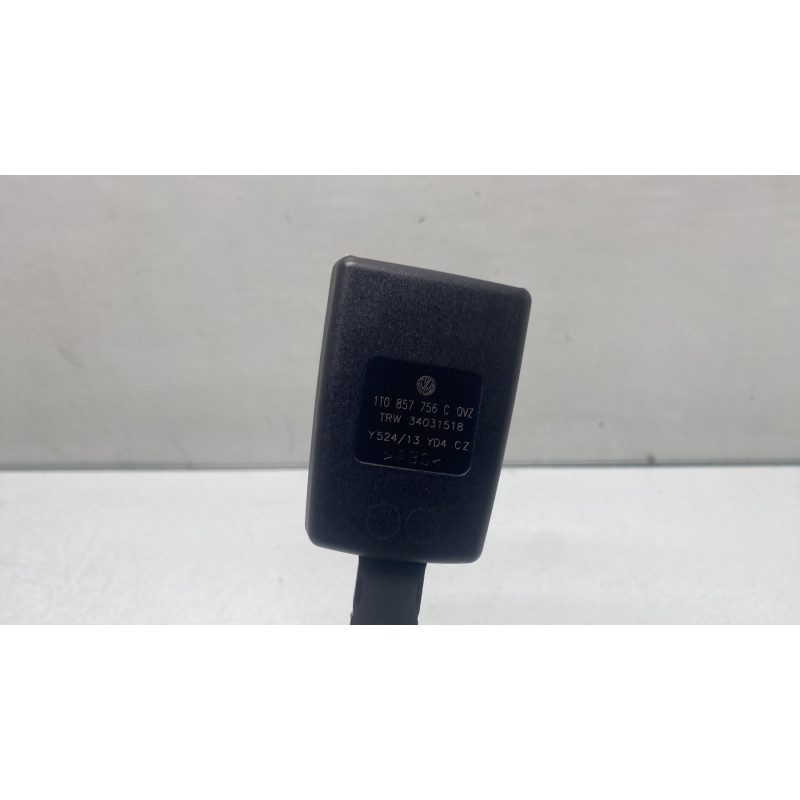 Attache ceinture avant droit VOLKSWAGEN TOURAN 2 Photo n°3