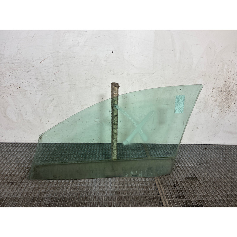 Vitre avant droit SEAT CORDOBA 2 Photo n°1