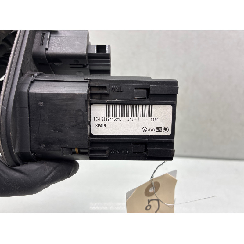 Commande de phare SEAT IBIZA 4 Photo n°4
