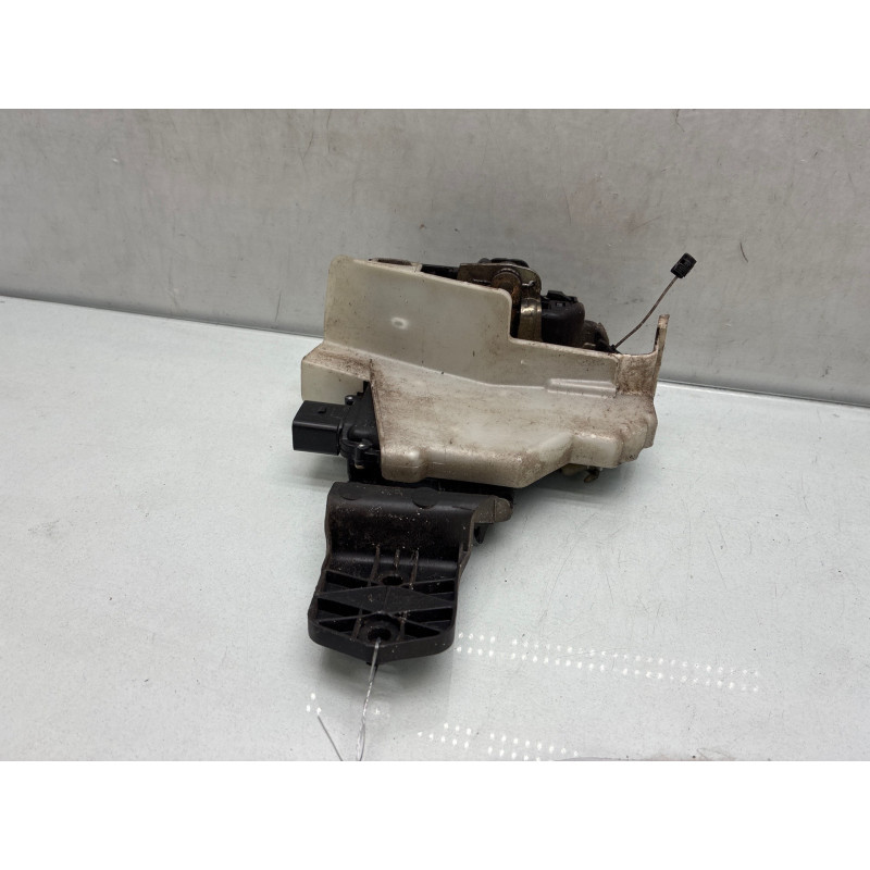Serrure avant droit VOLKSWAGEN PASSAT 4 Photo n°3