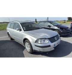 Serrure avant droit VOLKSWAGEN PASSAT 4