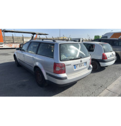 Serrure avant droit VOLKSWAGEN PASSAT 4