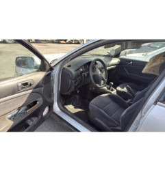 Serrure avant droit VOLKSWAGEN PASSAT 4
