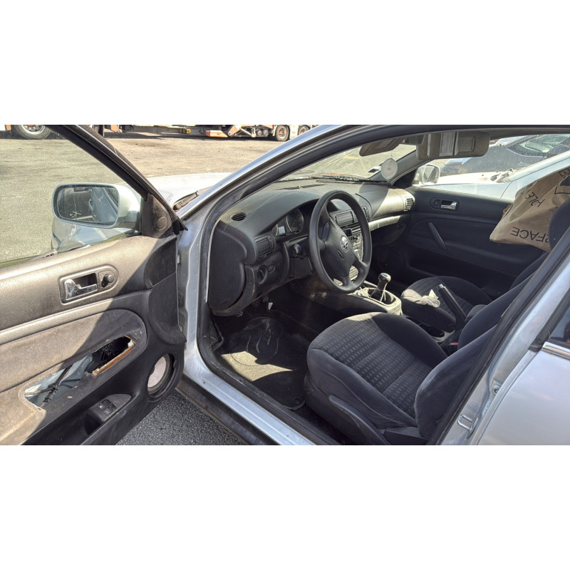 Serrure avant droit VOLKSWAGEN PASSAT 4 Photo n°5