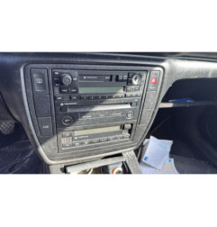 Serrure avant droit VOLKSWAGEN PASSAT 4