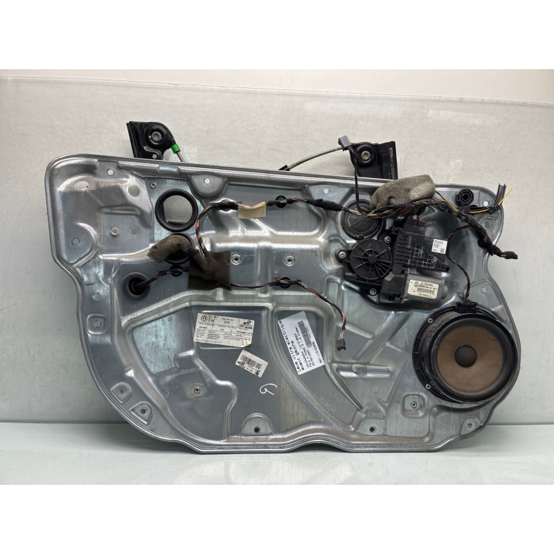 Leve vitre electrique avant gauche VOLKSWAGEN POLO 4 Photo n°3