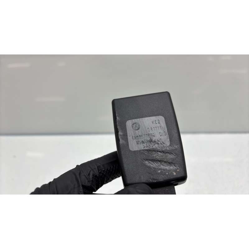 Attache ceinture avant gauche VOLKSWAGEN POLO 5 Photo n°5